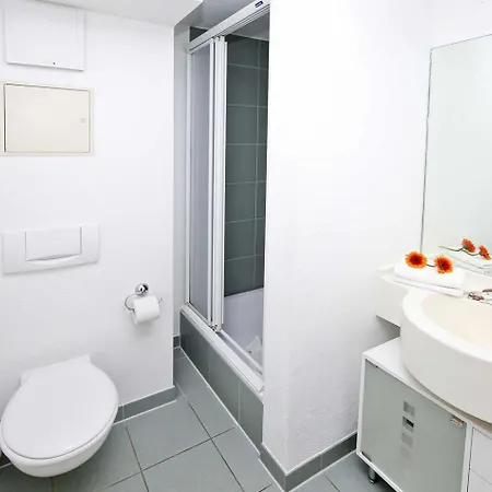 Strandstrasse 32 - 04-47 Ostseebad Kühlungsborn