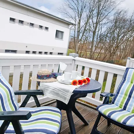 Strandstrasse 32 - 04-47 * Ostseebad Kühlungsborn