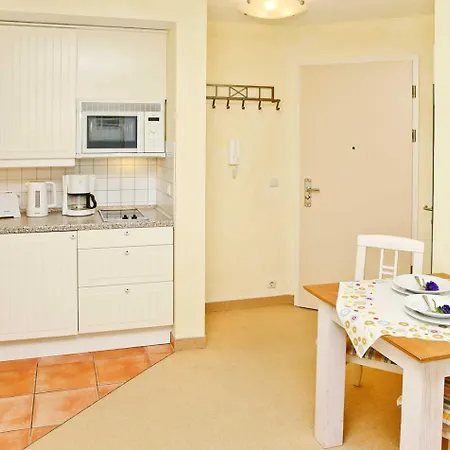 Apartment Strandstrasse 32 - 04-47 *