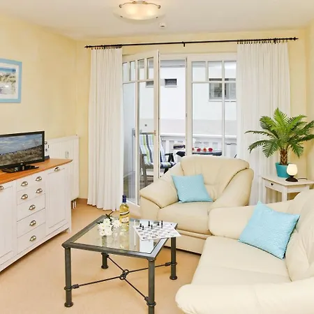 Strandstrasse 32 - 04-47 *